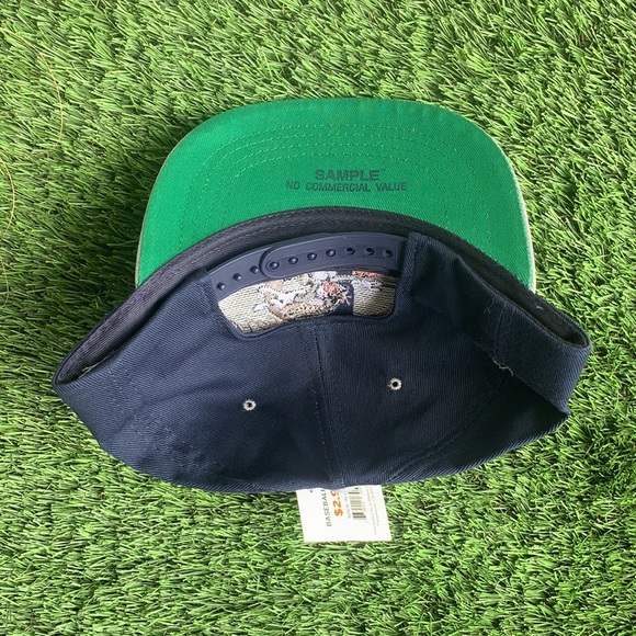 Brand New Vintage Rare Kids Hoyas Georgetown Bugs Bunny SnapBack Hat 90s - Picture 3 of 4